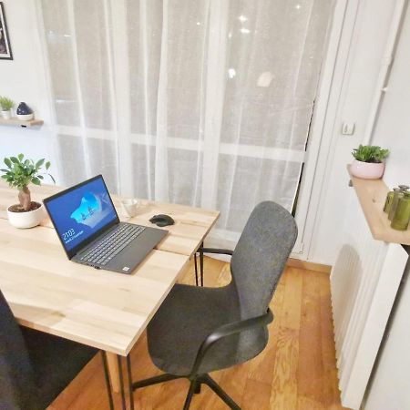 Le Calme Du Sentier - Marne Apartman Noisy-le-Grand Kültér fotó