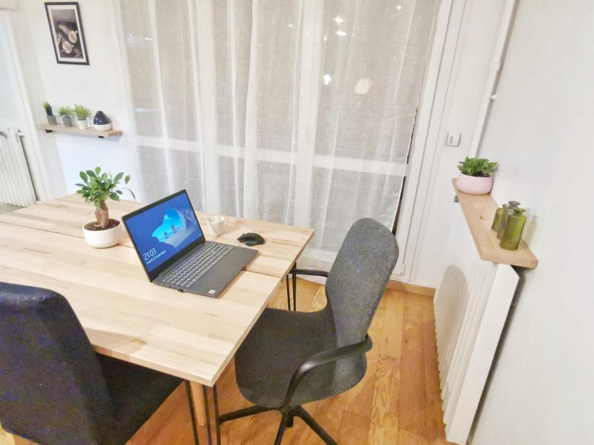 Le Calme Du Sentier - Marne Apartman Noisy-le-Grand Kültér fotó