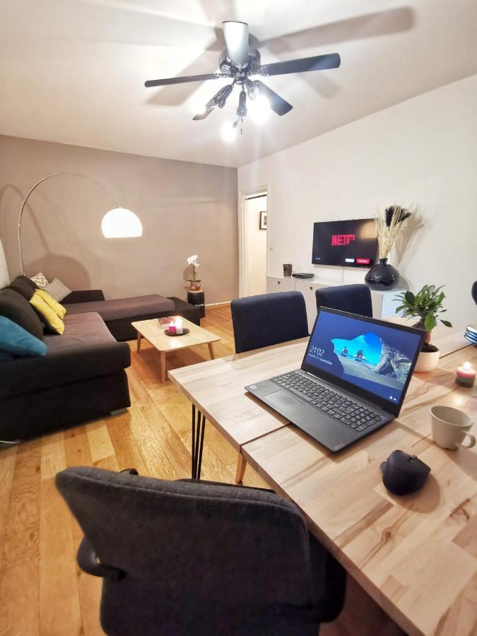 Le Calme Du Sentier - Marne Apartman Noisy-le-Grand Kültér fotó